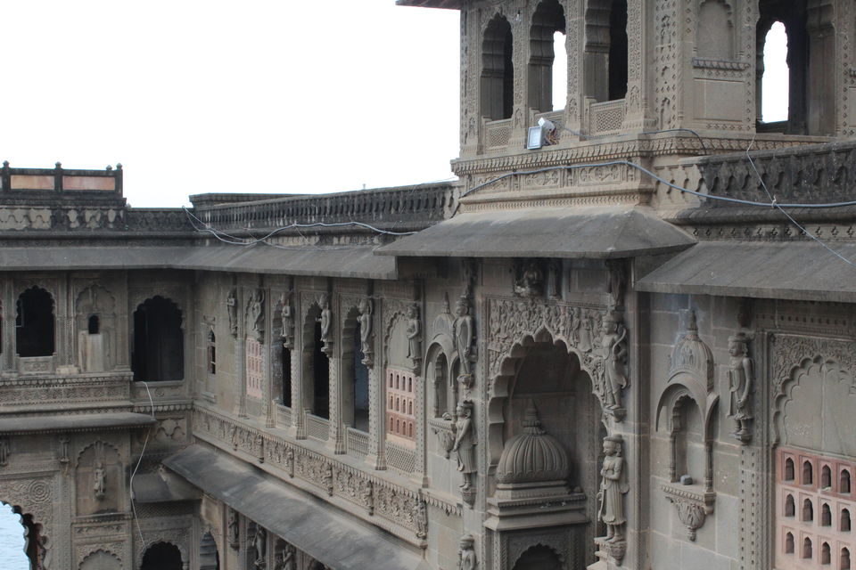 Photo of Maheshwar fort, Maheshwar, Madhya Pradesh, India by Divisha - The Diadeb