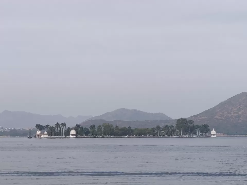 Photo of Hotel Ram Pratap Palace Udaipur, Fateh Sagar Lake, Udaipur, Rajasthan, India by Divisha - The Diadeb