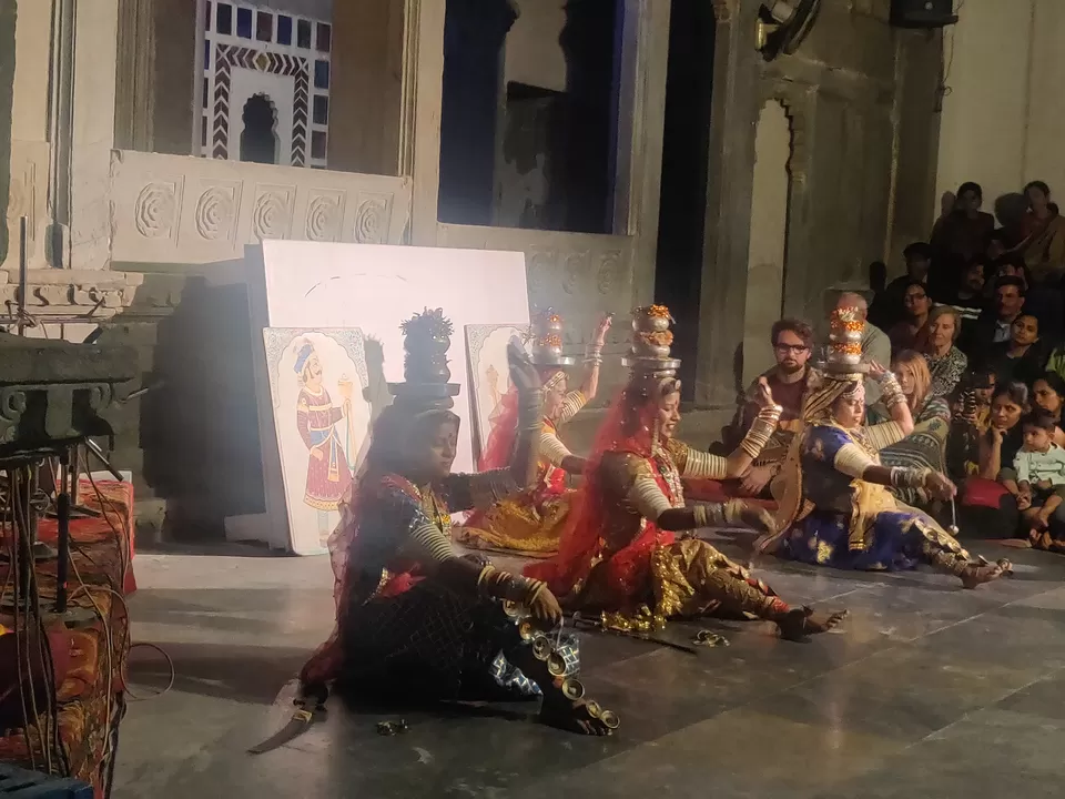 Photo of Dharohar Folk Dance [Folk Dance Show], Old City, Bhagwat, Udaipur, Rajasthan, India by Divisha - The Diadeb