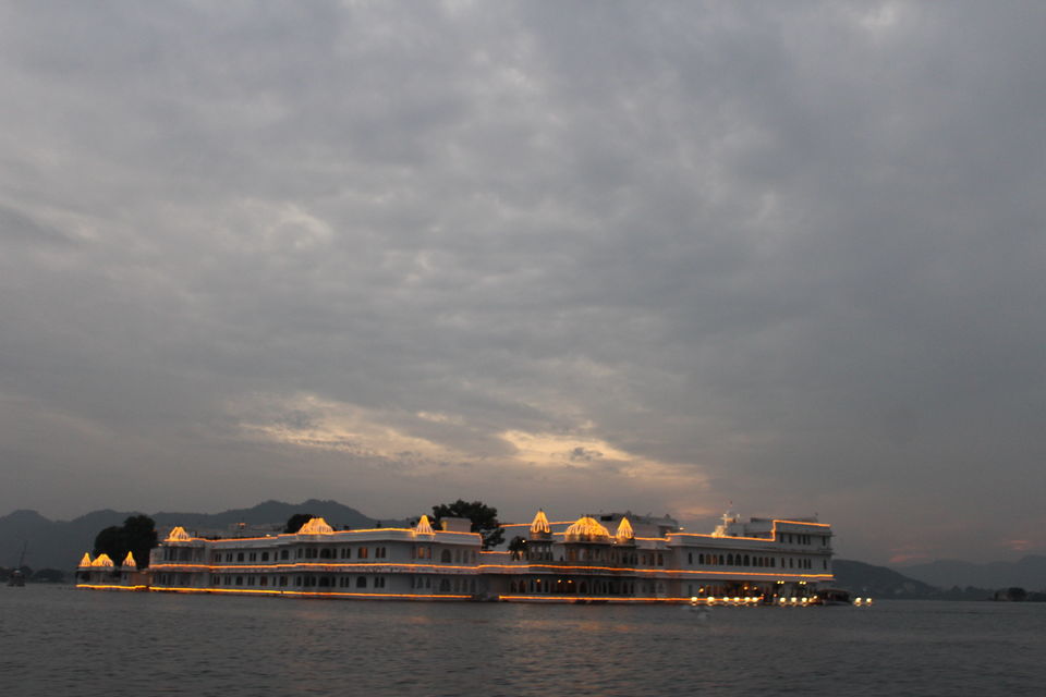 Photo of Lake Pichola Boating Point, Jaal Boraj Road, Pichola, Udaipur, Rajasthan, India by Divisha - The Diadeb