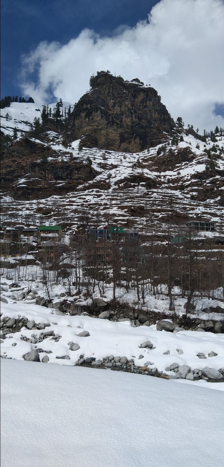 Photo of Manali, Himachal Pradesh, India by Yash Verma