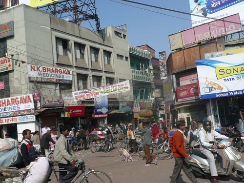 Photo of Aminabad, Lucknow, Uttar Pradesh, India by Mohua Mandal