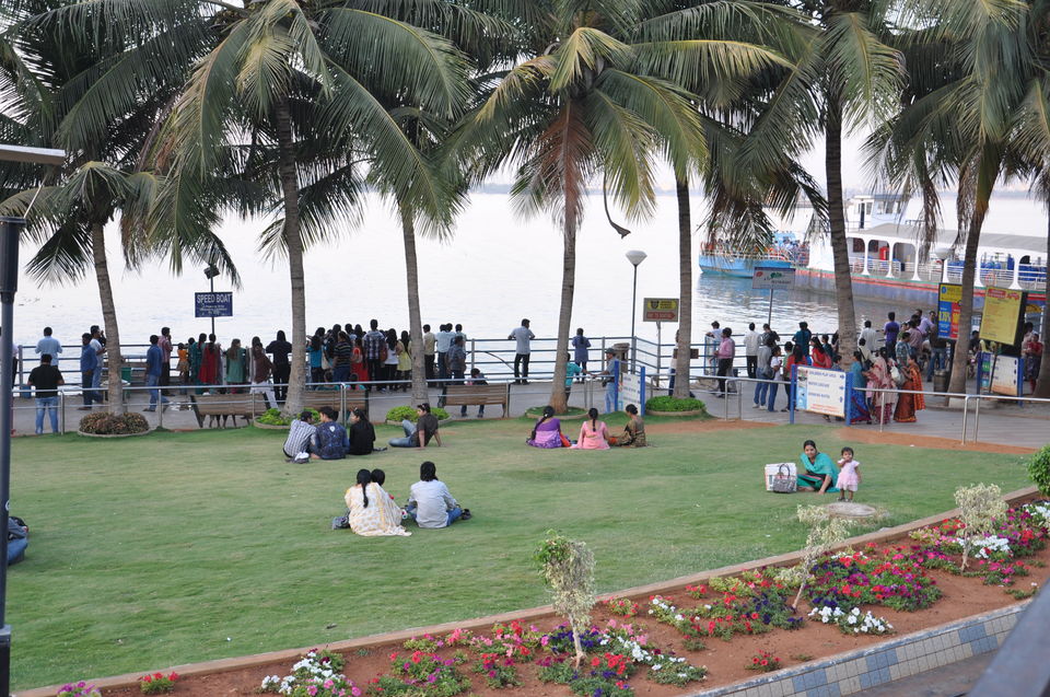 Photo of Lumbini Park, Hyderabad, Telangana, India by Ananiah Blessing