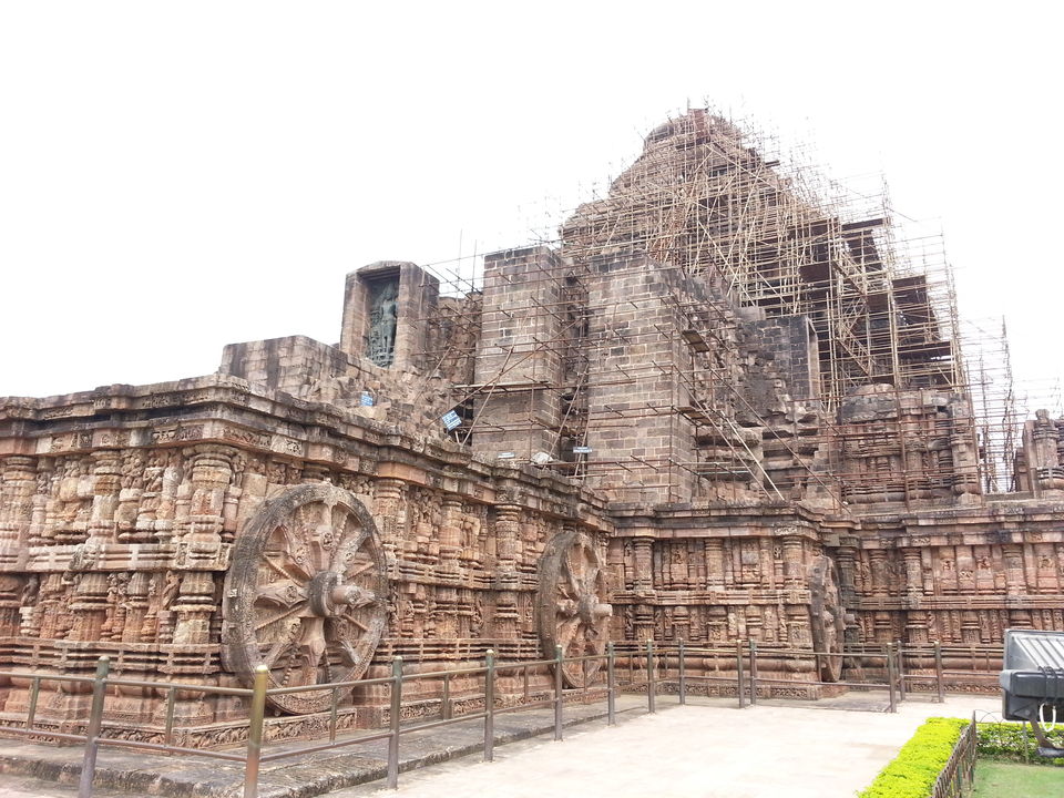 Photo of UNESCO World Heritage Site :- Konark Sun Temple 15/39 by Venkatesh Polisetti
