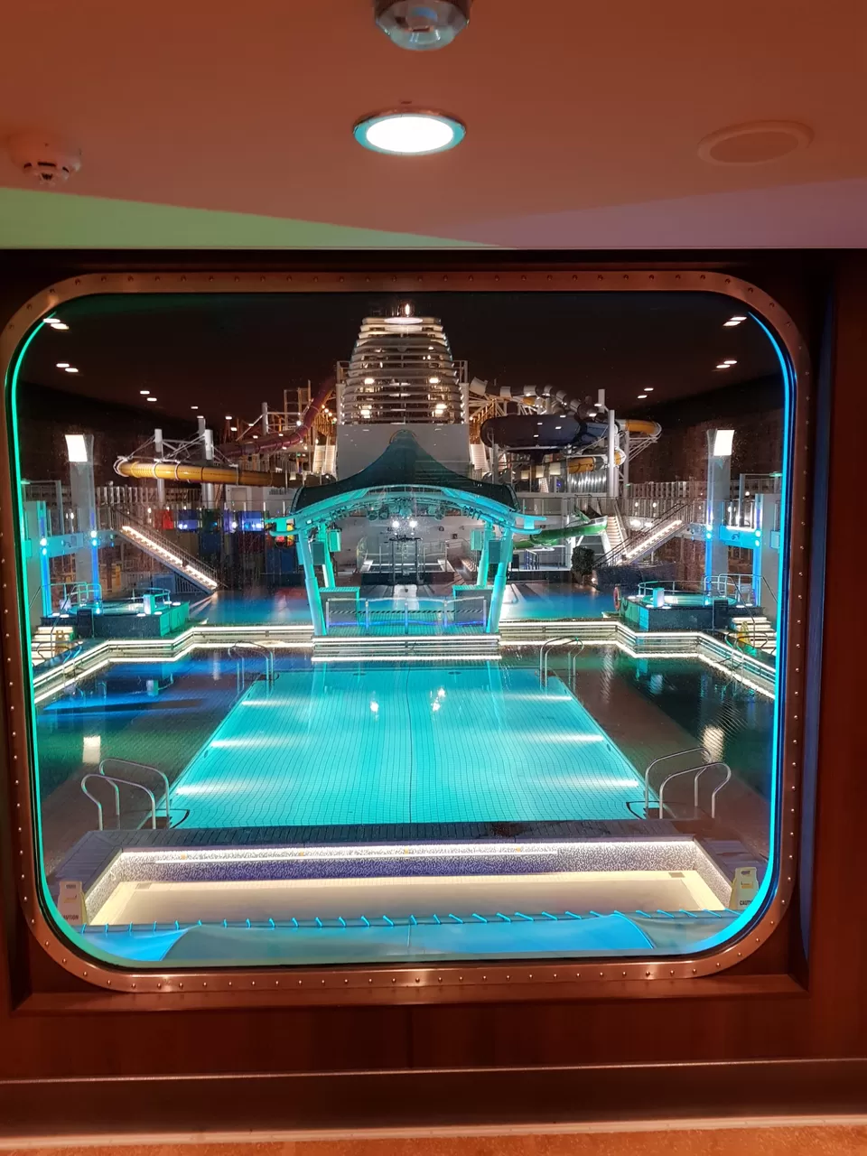 Photo of Genting Dream Cruise, Singapore by Sonica Mor