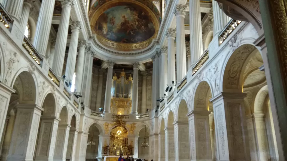 Photo of Palace of Versailles, Versailles, France by Priyanka Jaiswal