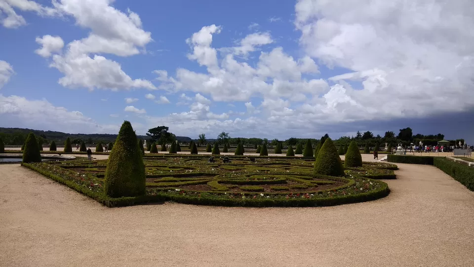 Photo of Palace of Versailles, Versailles, France by Priyanka Jaiswal