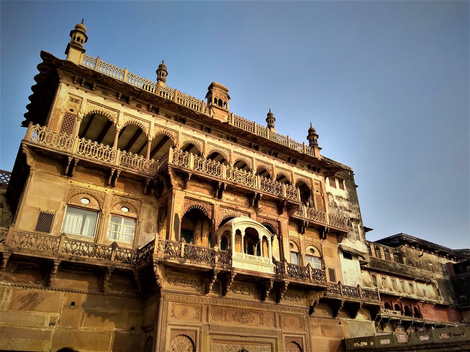 Photo of VARANASI - THE MINI INDIA 6/9 by Moupiya Banerjee