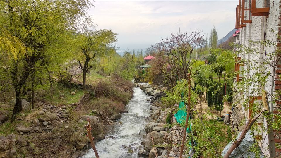 Photo of This is for those who love trekking. by Shabir Ah