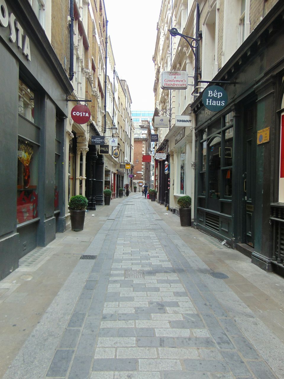 Photo of London, UK by Nishitha Taralagatti