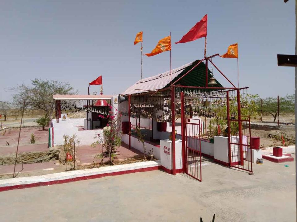 Photo of A Trip to Hanuman Mandir at Indo-Pak Border, Kachchh: Duty Unto Death, BSF Controlled area by Himanshu Chaube