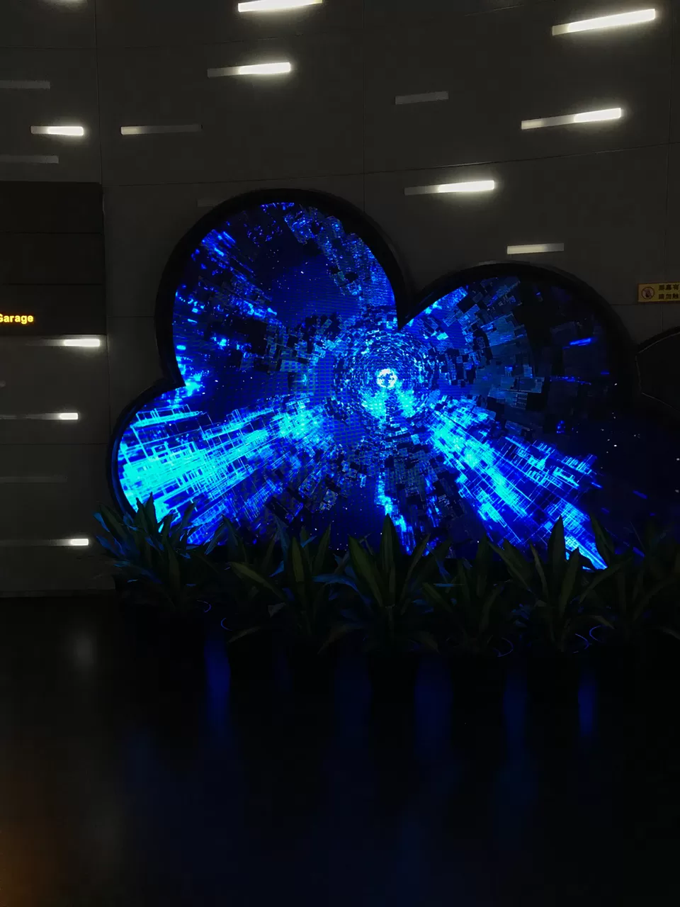 Photo of Yuexiu Qu,Guangzhou Shi by Vishvanath Bhatt