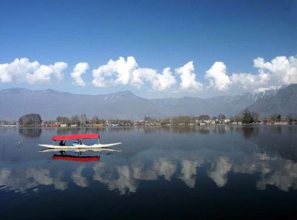 Photo of Dal Lake, Rainawari, Srinagar by Aftab Singh