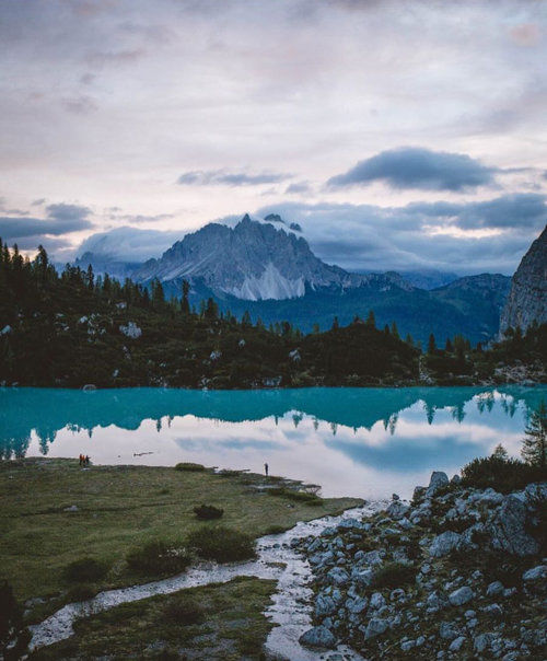 Photo of Lago di Sorapis, Cortina d'Ampezzo, Province of Belluno, Italy by Giulia Woergartner