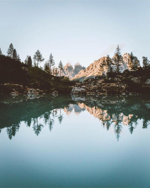 Photo of Lago di Sorapis, Cortina d'Ampezzo, Province of Belluno, Italy by Giulia Woergartner