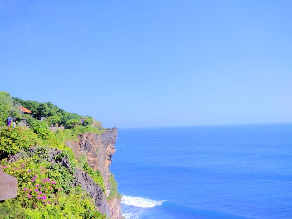 Photo of Uluwatu Temple, Pecatu, Badung Regency, Bali, Indonesia by Ratan Tatikonda