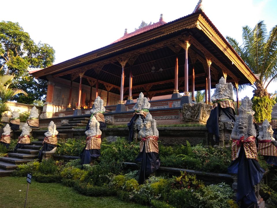 Photo of Peliatan Royal Palace, Peliatan, Ubud, Gianyar, Bali, Indonesia by Ratan Tatikonda