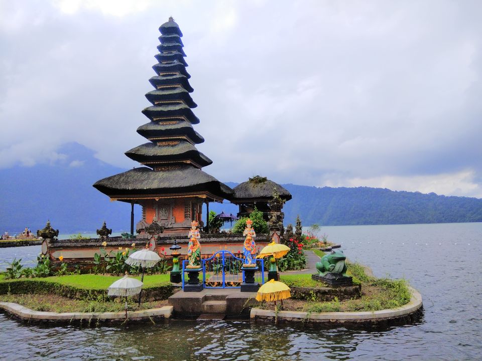 Photo of Ulun Danu Beratan Temple, Danau Beratan, Candikuning, Tabanan Regency, Bali, Indonesia by Ratan Tatikonda