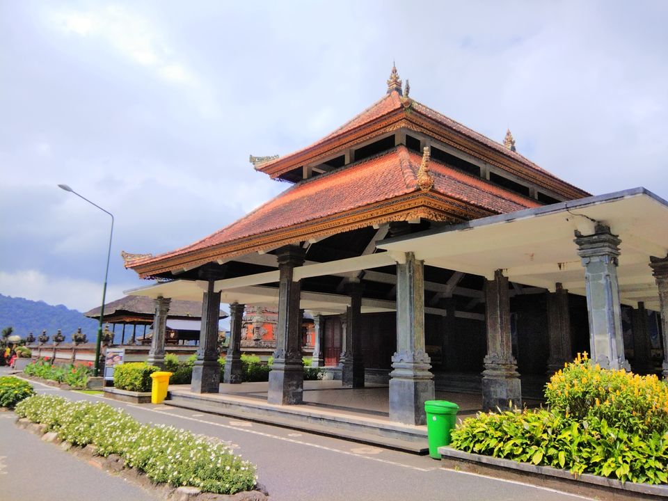 Photo of Ulun Danu Beratan Temple, Danau Beratan, Candikuning, Tabanan Regency, Bali, Indonesia by Ratan Tatikonda