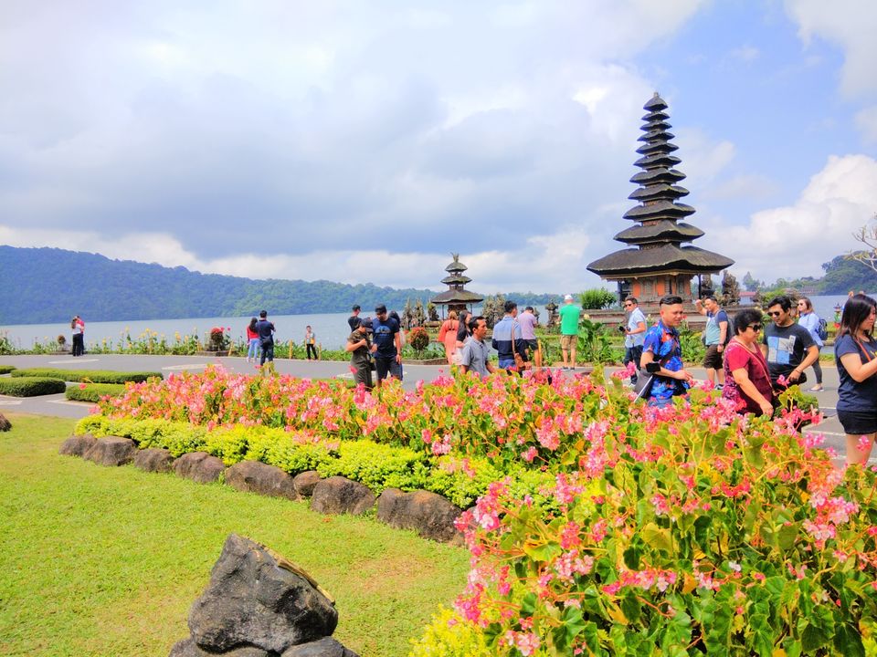Photo of Ulun Danu Beratan Temple, Danau Beratan, Candikuning, Tabanan Regency, Bali, Indonesia by Ratan Tatikonda