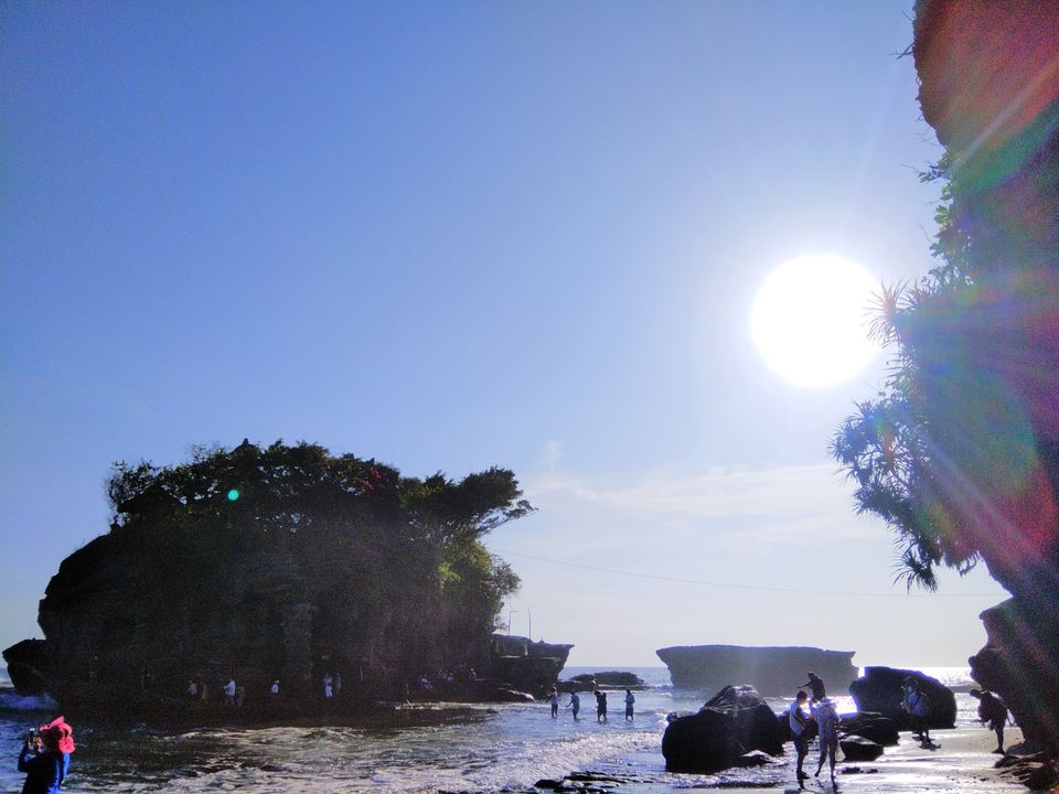 Photo of Tanah Lot Temple, Jalan Tanah Lot, Beraban, Tabanan Regency, Bali, Indonesia by Ratan Tatikonda