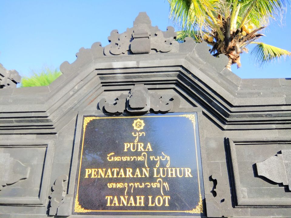 Photo of Tanah Lot Temple, Jalan Tanah Lot, Beraban, Tabanan Regency, Bali, Indonesia by Ratan Tatikonda