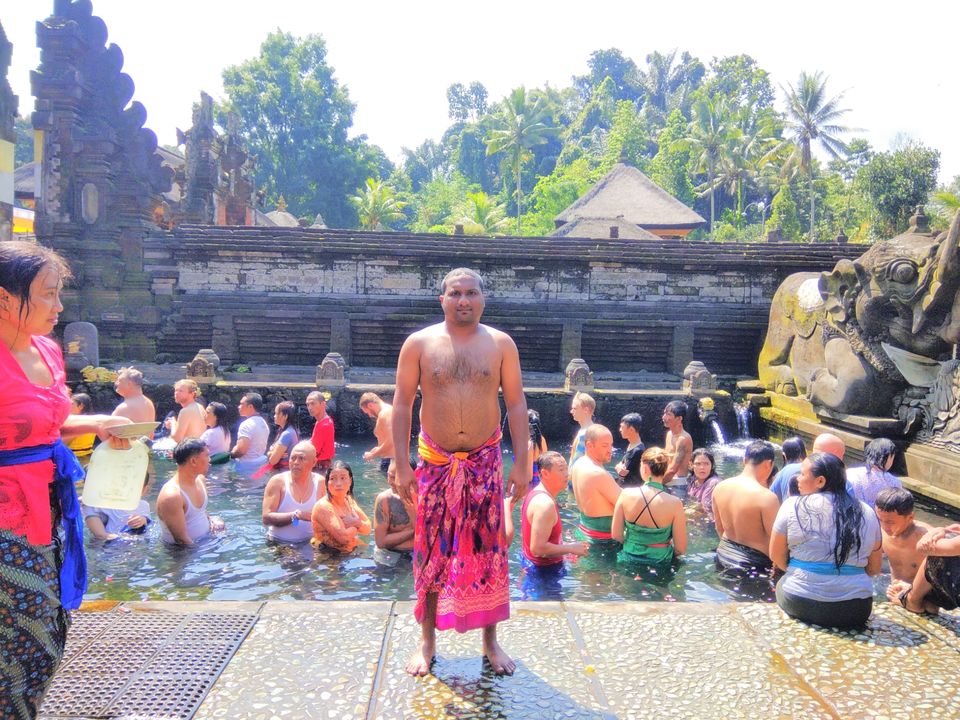 Photo of Tirta Empul Temple, Jalan Tampaksiring, Manukaya, Gianyar, Bali, Indonesia by Ratan Tatikonda