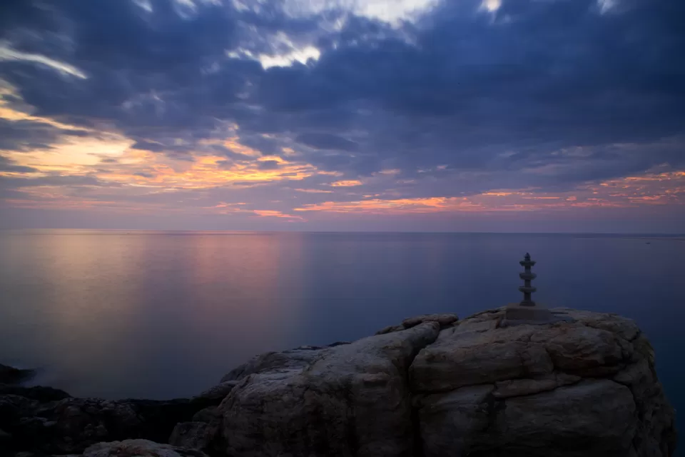 Photo of Azhimala Cliff and Beach, Azhimala Temple Road, Adimalathura, Kazhivoor, Kerala, India by RAHUL RAO
