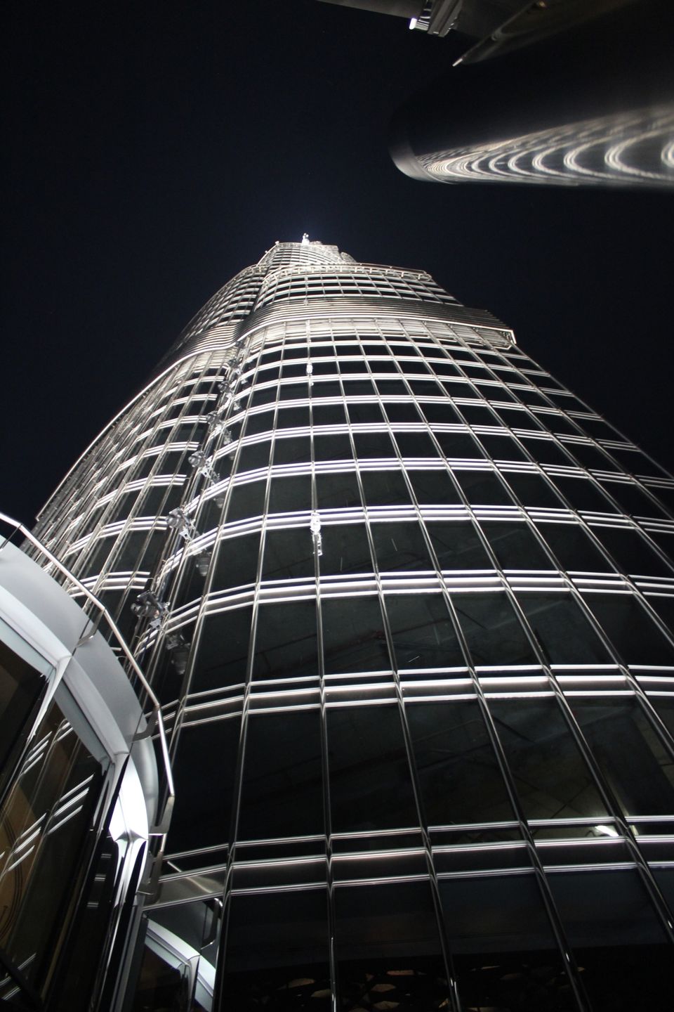 Photo of Burj Khalifa - Sheikh Mohammed bin Rashid Boulevard - Dubai - United Arab Emirates by Anvita Shukla