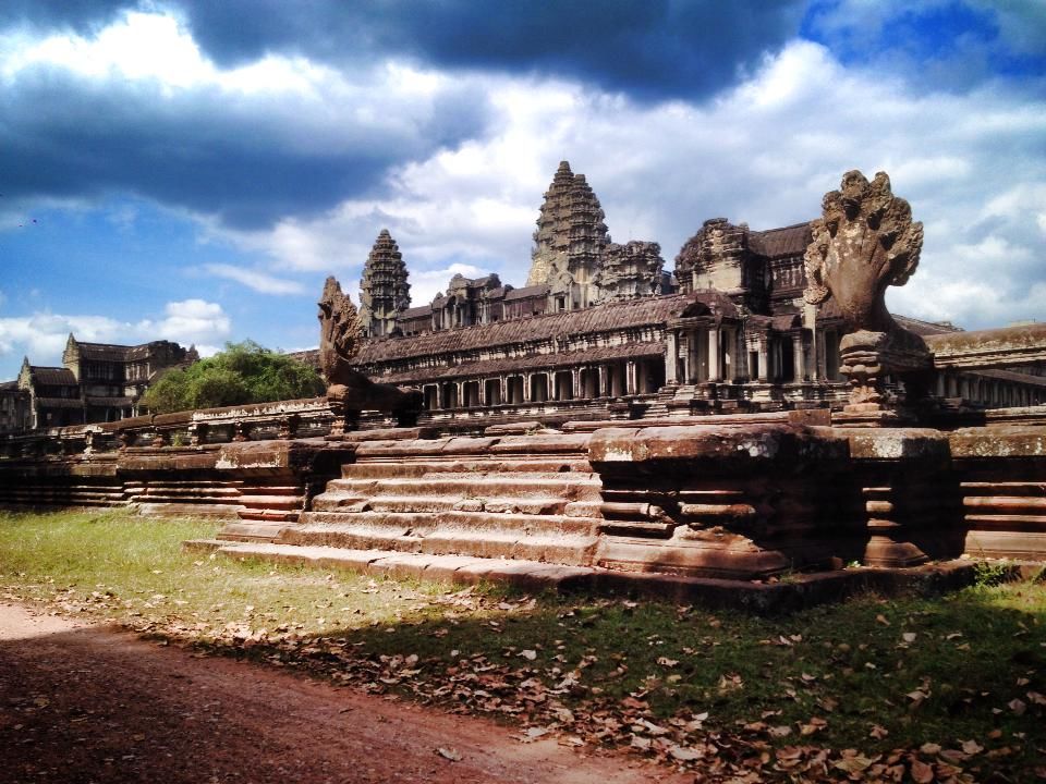 Photo of Angkor Wat, Krong Siem Reap, Siem Reap, Cambodia by Mike