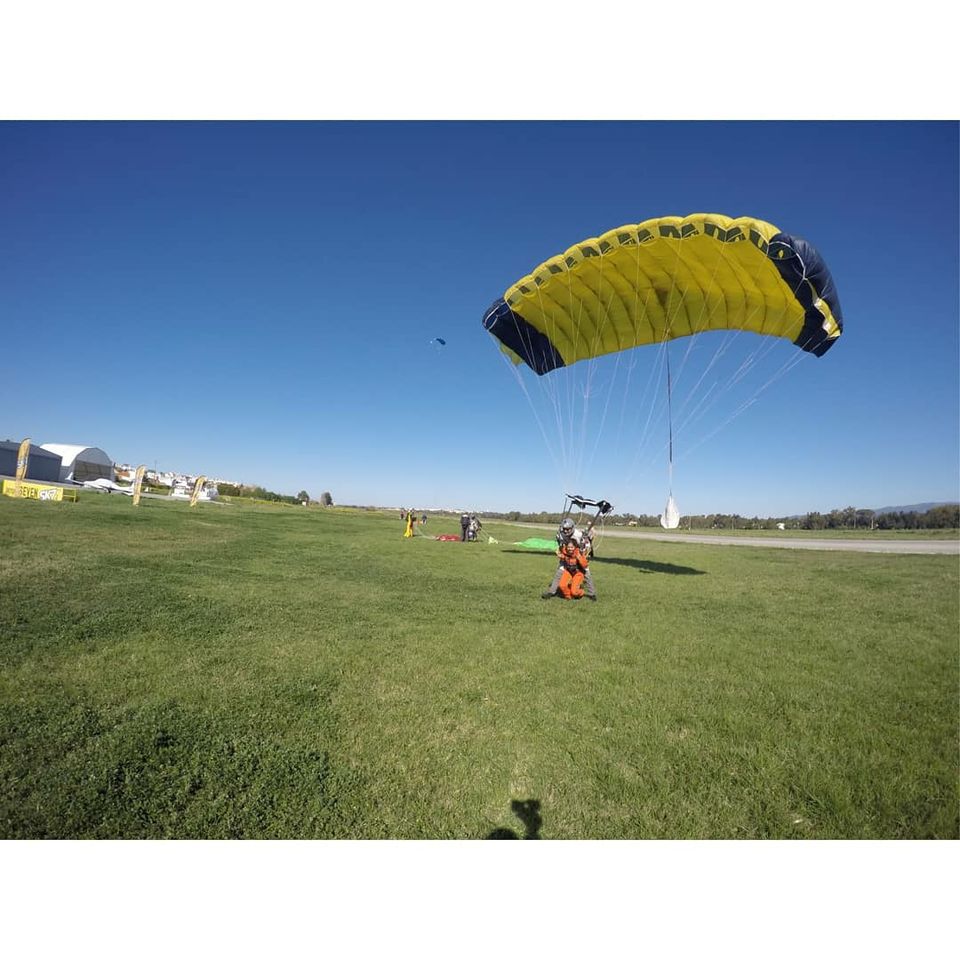 Photo of Skydive portugal by divyanshi lohiya