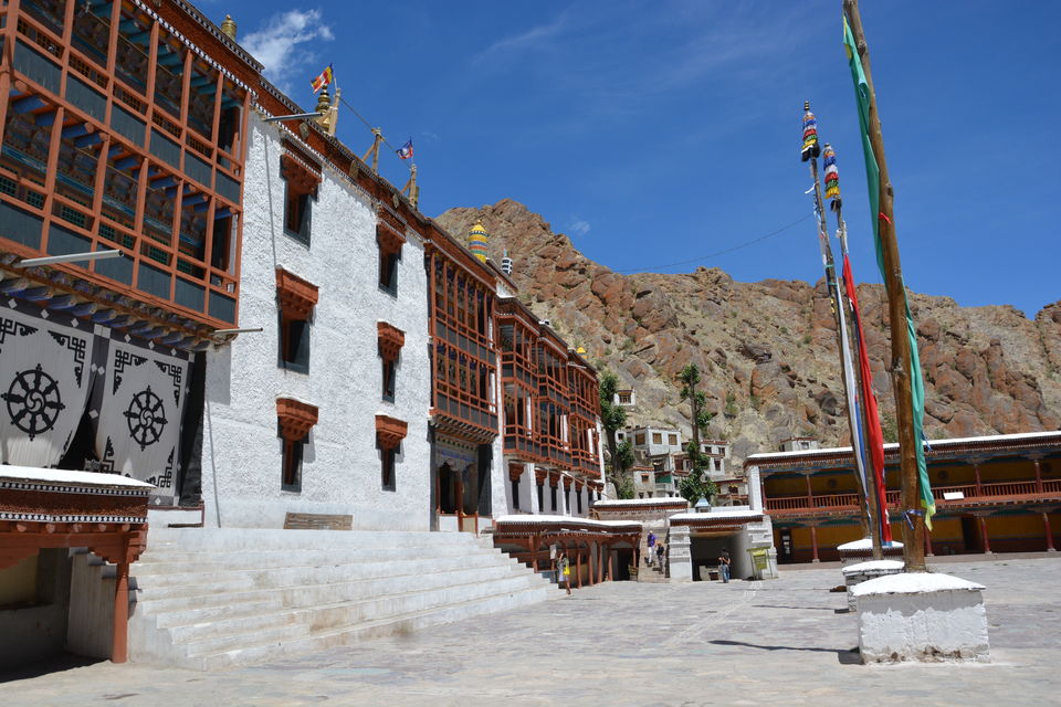 Photo of MYSTIC LADHAK- the breathless khardungla 17/27 by Sameet Pattnaik