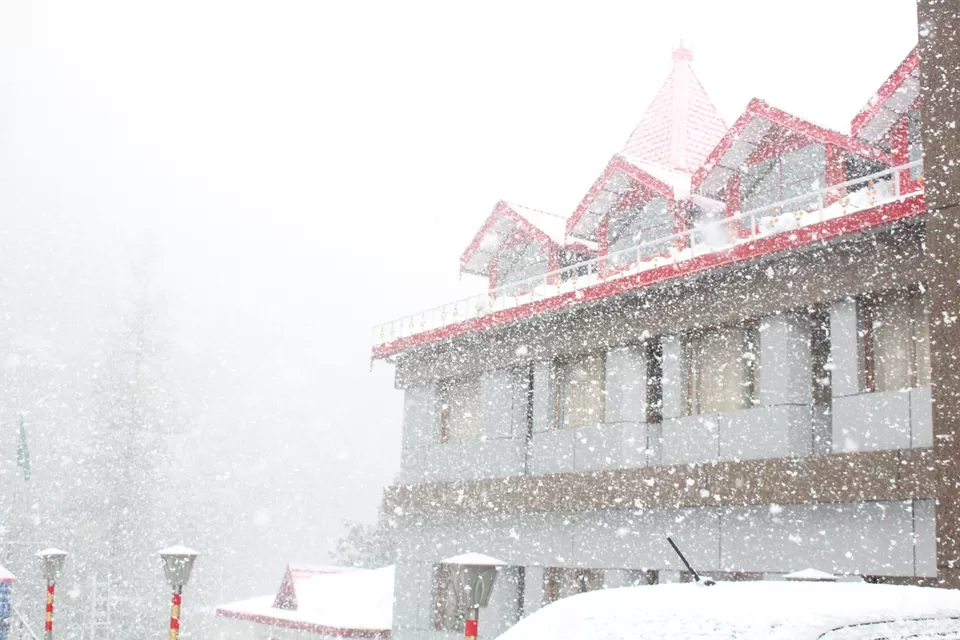 Photo of Theog, Himachal Pradesh, India by KeepTheCarRunningg
