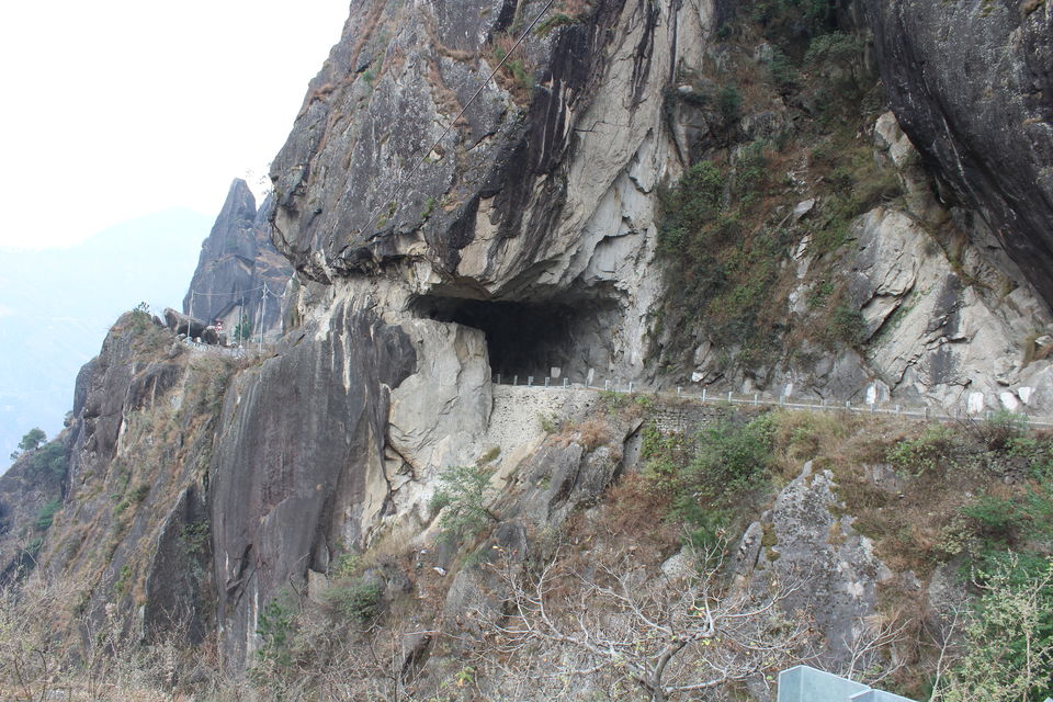 Photo of Rampur Bushahr, Himachal Pradesh, India by KeepTheCarRunningg