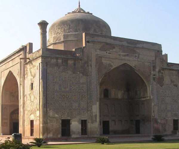 Photo of Beyond the Taj in Agra 2/8 by Saurav
