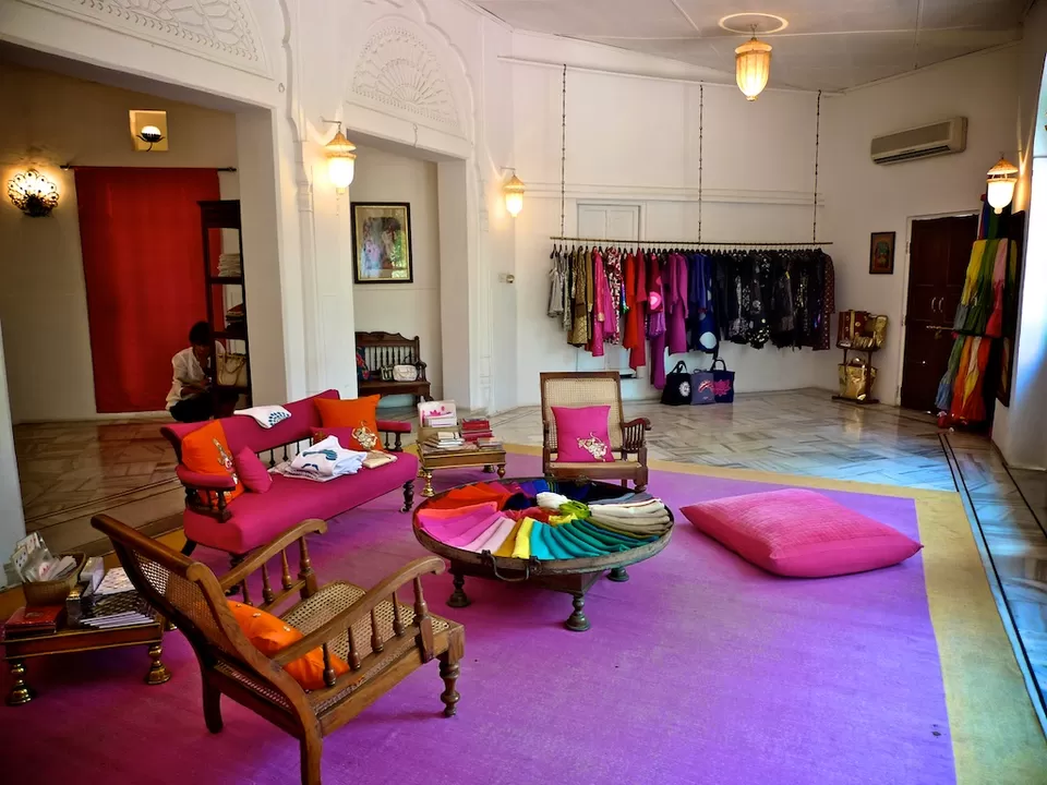 Photo of These 20 Shopping Places in Jaipur Will Make Your Shopping In Jaipur Experience Amazing by Saurav