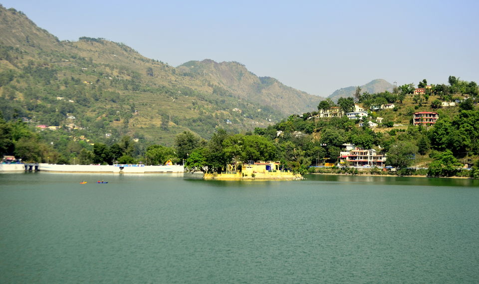 Photo of Bhimtal, Uttarakhand, India by Saurav