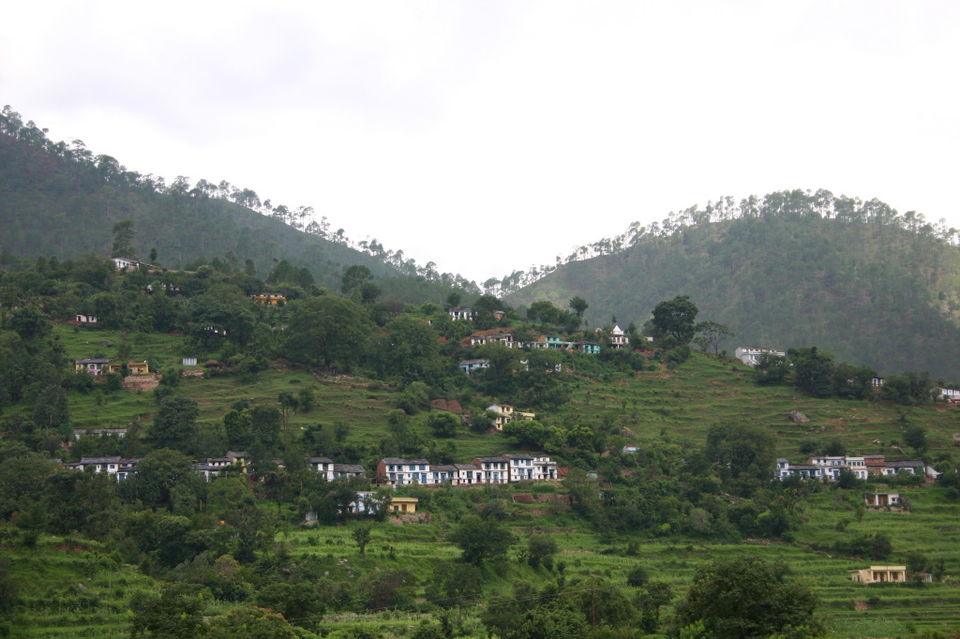 Photo of Kausani, Uttarakhand, India by Saurav