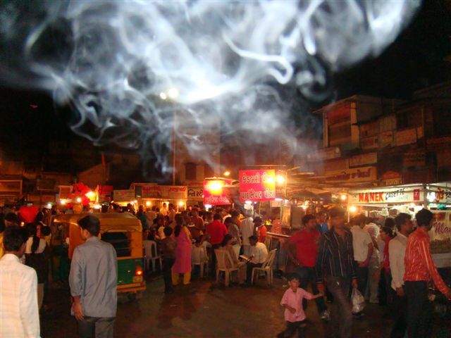 Photo of Manek Chowk Market, Khadia, Ahmedabad, Gujarat, India by Saurav