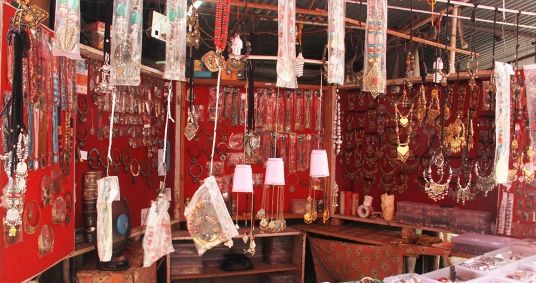 Photo of Rani no Hajiro or Mughli Bibi's Tomb, Gandhi Road, Khadia, Ahmedabad, Gujarat, India by Saurav