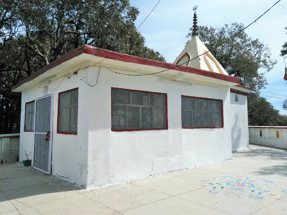 Photo of Santoshi Mata Mandir, Lansdowne, Uttarakhand, India by Ishita Das Sarkar