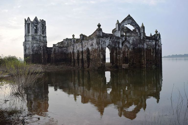Photo of Shettihalli Rosary Church, Hassan, Karnataka, India by Ishita Das Sarkar
