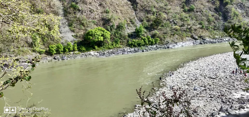 Photo of Experience the adrenaline surge while conquering the rapids during rafting at Rishikesh by Ishita Das Sarkar