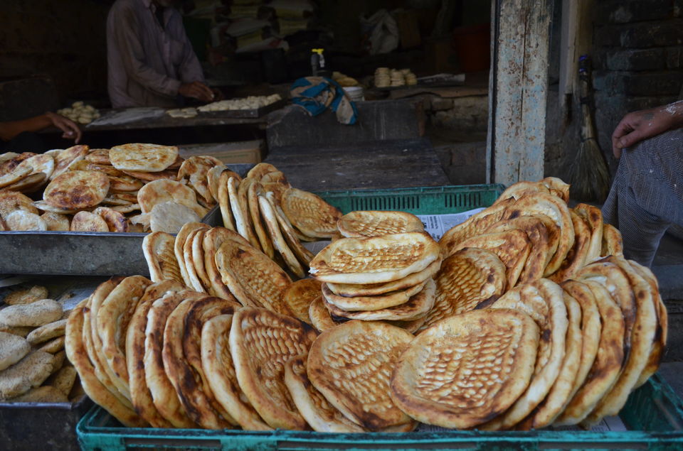 Photo of Here's How I Feasted My Way Through Srinagar: A Detailed Culinary Walk in Paradise 1/16 by Satarupa Mitra Datta