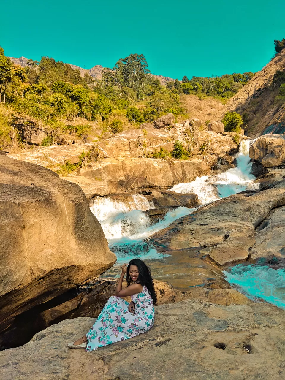 Photo of Munnar- Kashmir of South India by Vaishnavi