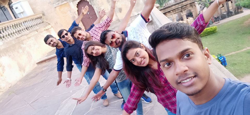 Photo of When in doubt on a trip, friends decide #MPChalteHai by Anonymous