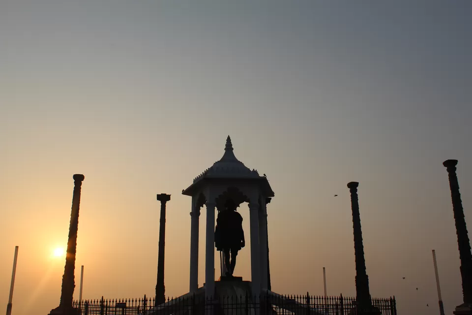 Photo of Gandhi Statue, Beach Road, White Town, Pondicherry, Puducherry, India by Swati Soni