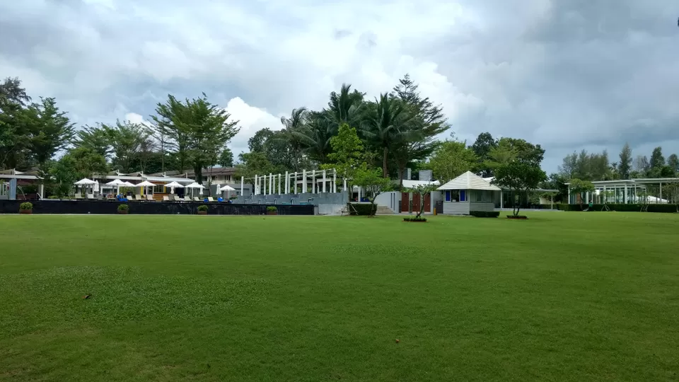 Photo of Dusit Thani Krabi Beach Resort, 155 Nong Thale, Mueang Krabi District, Krabi, Thailand by Twain Travellers