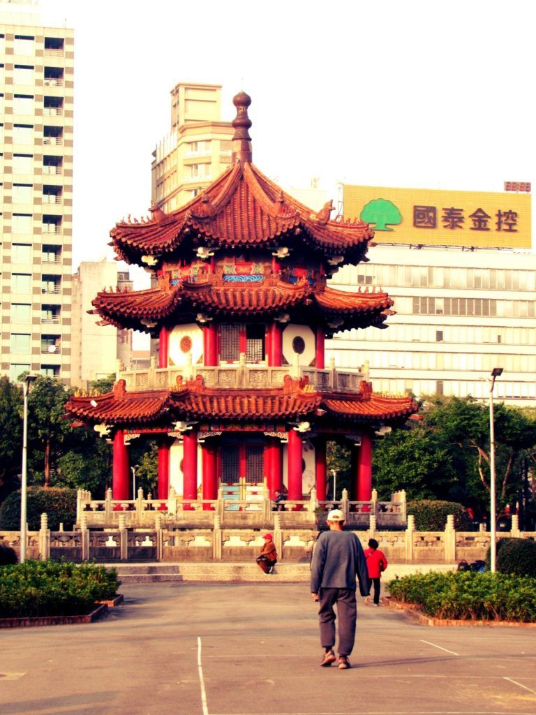 Photo of New Year in Taiwan! * the Inquisitive Robot: things to do, how to bring in your newy year 4/11 by Manali