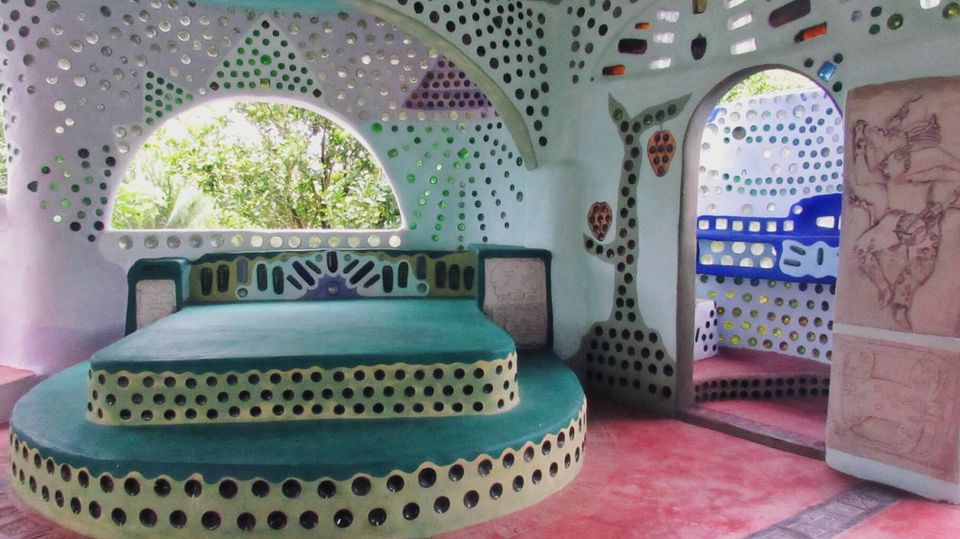 Photo of Unique and affordable stays in Belize * the Inquisitive Robot 5/9 by Manali